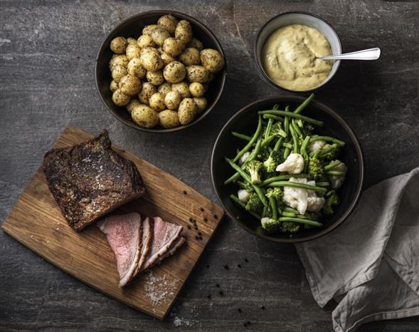 Vælg selv menu med helstegt oksetyndstegsfilet